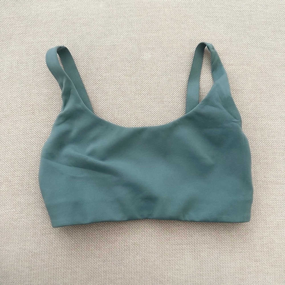 Lululemon Tidewater Teal In Alignment Straight Strap Bra Size‎ 2 C/D Cups